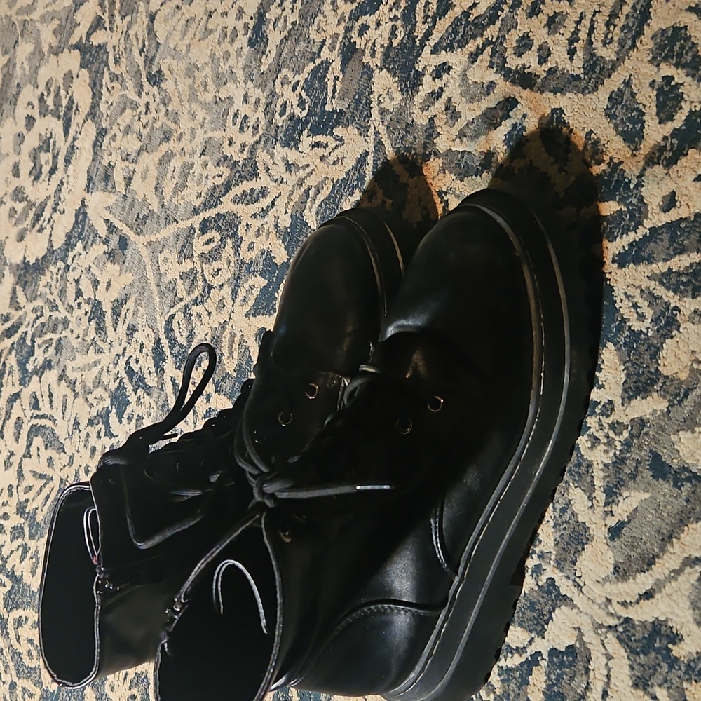 COMBAT Boots DOC MARTIN STYLE